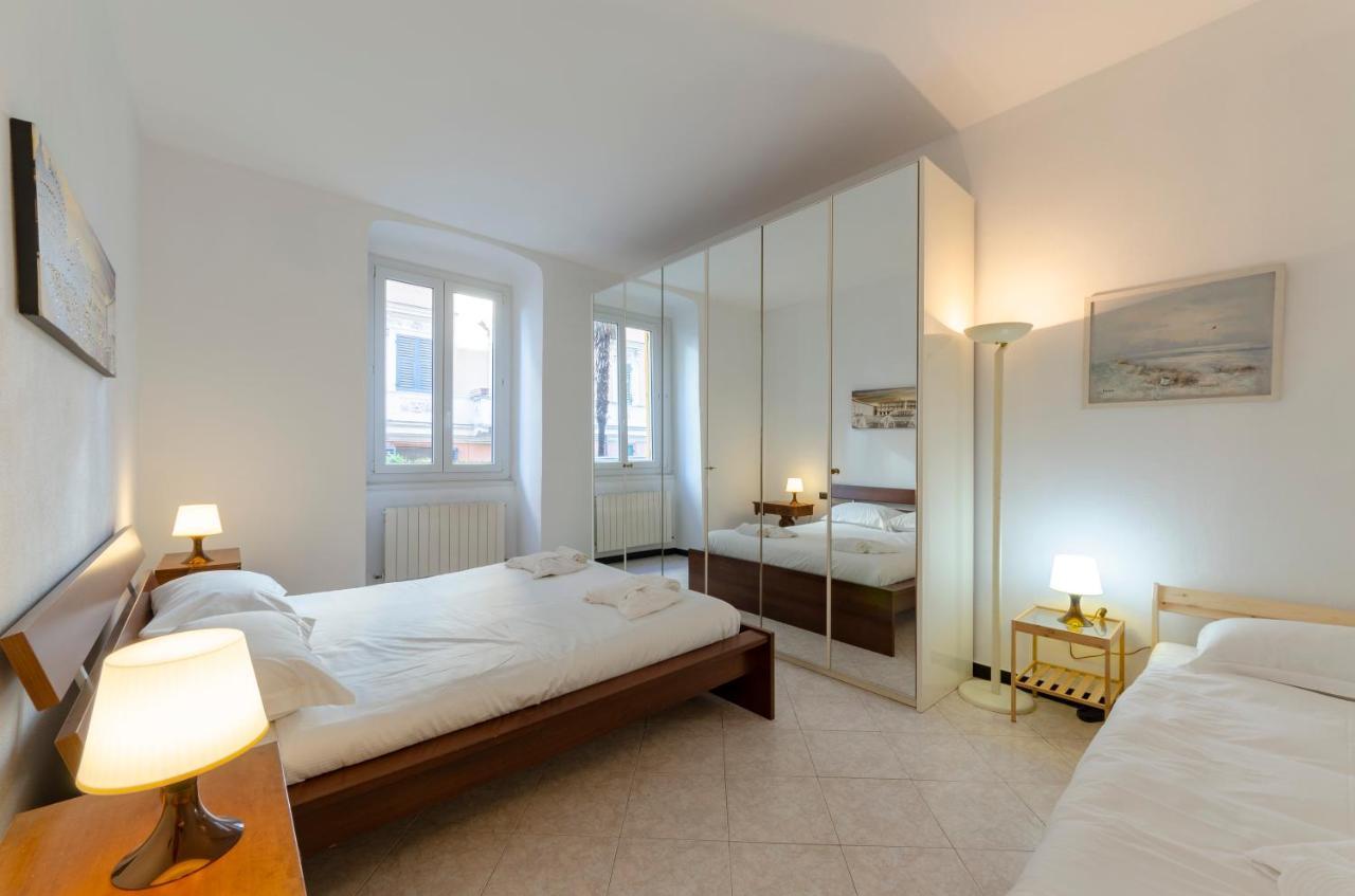Ferienwohnung Altido Modern Flat For 6 In The Heart Of Genova Foce Exterior foto